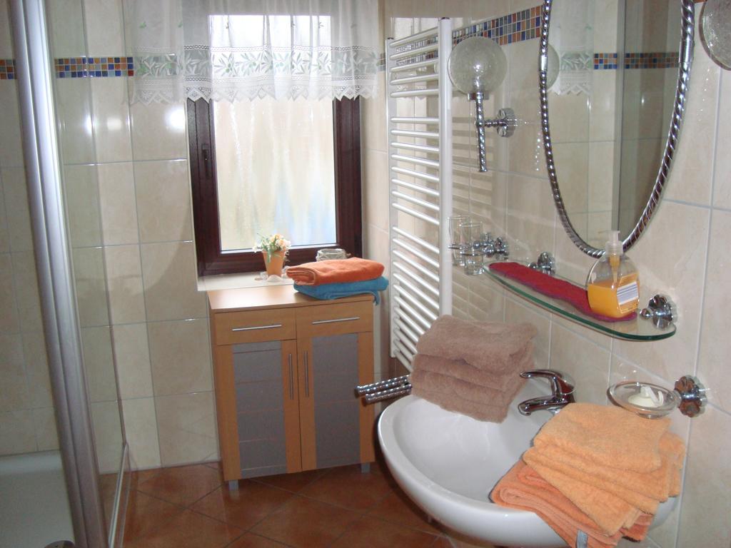 Haus Kathrin Apartment Busum Bagian luar foto